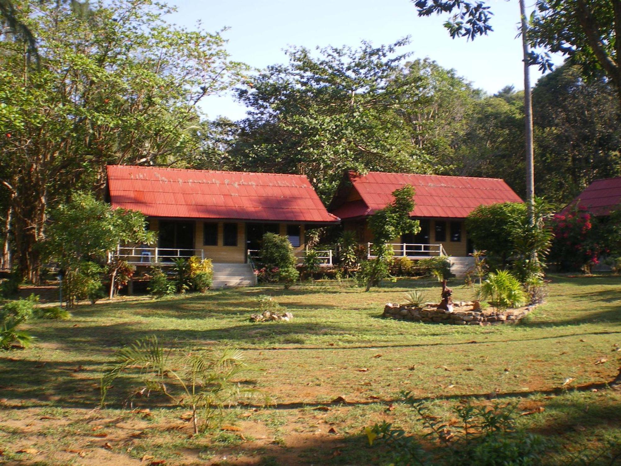 Sukorn Andaman Beach Resort Ko Sukon Dış mekan fotoğraf