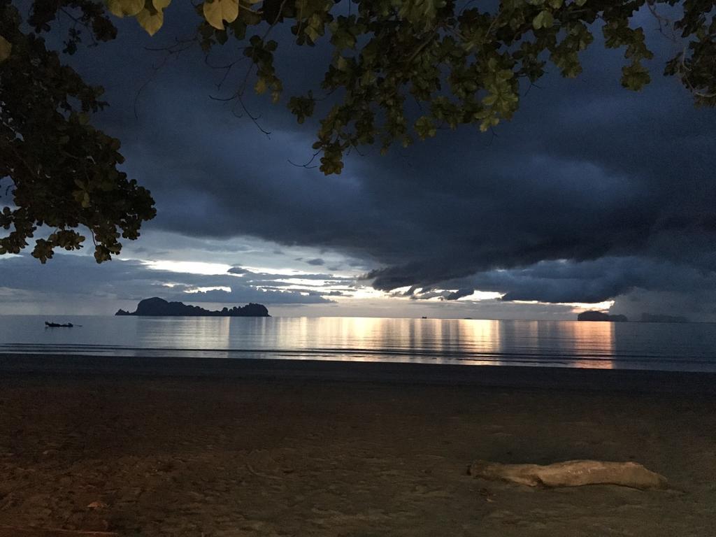 Sukorn Andaman Beach Resort Ko Sukon Dış mekan fotoğraf