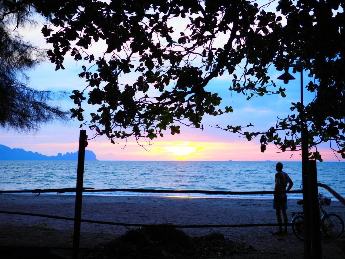 Sukorn Andaman Beach Resort Ko Sukon Oda fotoğraf